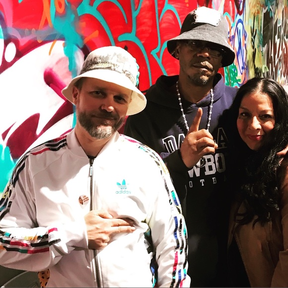 Meet your Posher, Neil - Picture 4 of 7